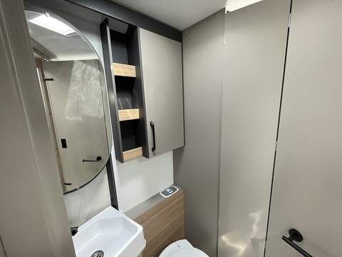 Bailey Phoenix Black Edition 640 Caravan - N2162
