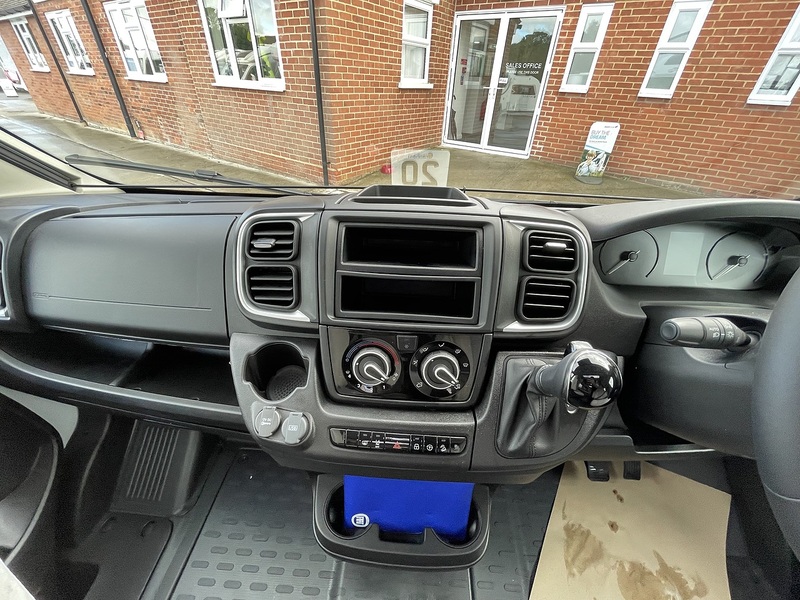 Carado T448  Motorhome - Large 4