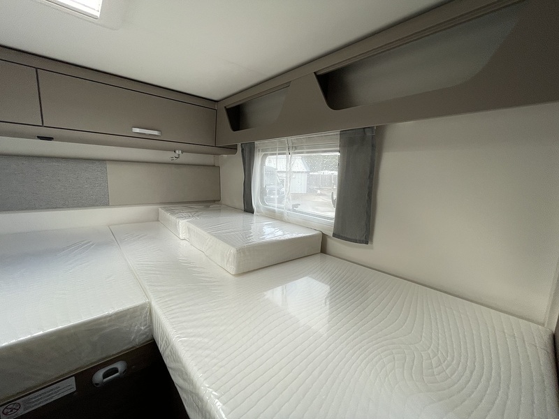 Carado T448  Motorhome - Large 19