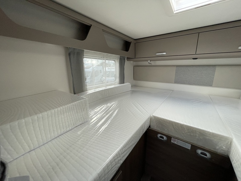 Carado T448  Motorhome - Large 20