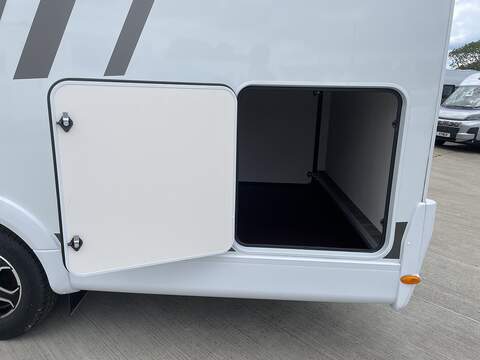Carado T447 Motorhome - N2164