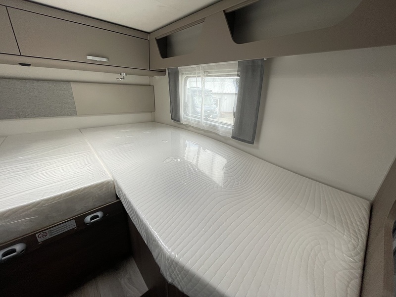 Carado T447  Motorhome - Large 21