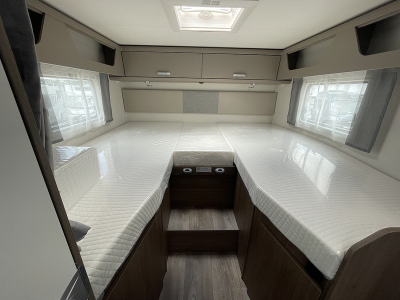 Carado T447  Motorhome - Large 20