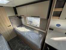 Bailey Phoenix Black Edition 642  Caravan18