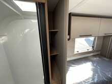 Bailey Phoenix Black Edition 642  Caravan27