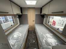 Bailey Phoenix Black Edition 642 2026 Caravan11