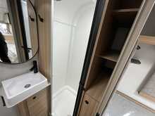 Bailey Phoenix Black Edition 642 2026 Caravan16