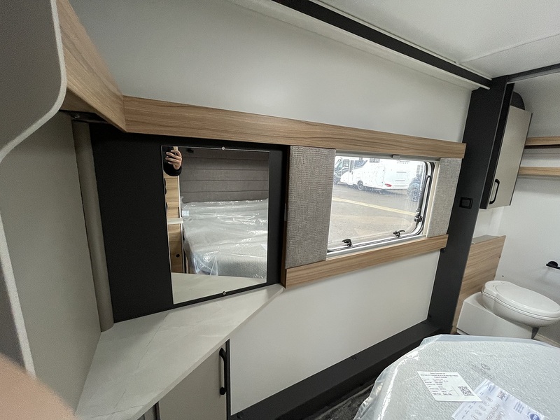Bailey Phoenix Black Edition 644 2026 Caravan - Large 22