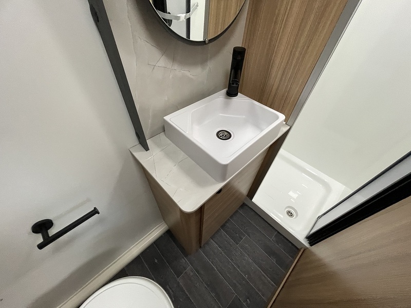 Bailey Phoenix Black Edition 644 2026 Caravan - Large 24