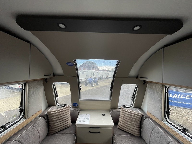 Bailey Phoenix Black Edition 644 2026 Caravan - Large 4