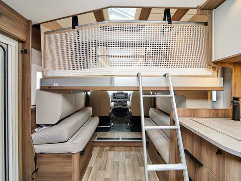 Coachman Travel Master 565 Motorhome - N2172