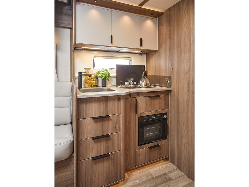 Coachman Travel Master 565 Motorhome - N2172