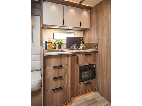 Coachman Travel Master 565 Motorhome - N2172