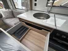 Bailey Unicorn Deluxe Cabrera 2026 Caravan8