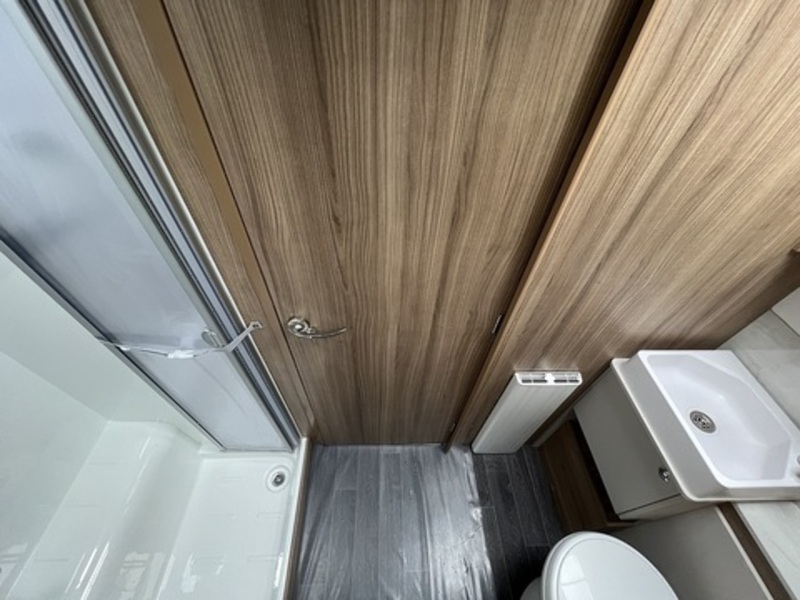 Bailey Unicorn Deluxe Cabrera 2026 Caravan - Large 18