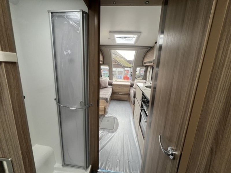 Bailey Unicorn Deluxe Cabrera 2026 Caravan - Large 19