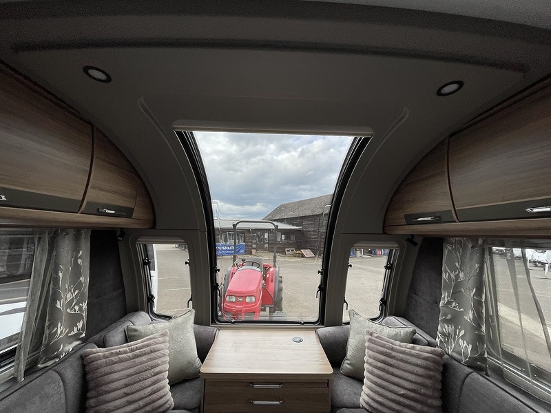 Bailey Unicorn Deluxe Cabrera 2026 Caravan - Large 4