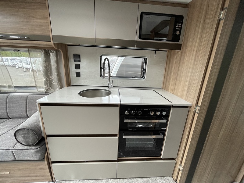 Bailey Unicorn Deluxe Cabrera 2026 Caravan - Large 5