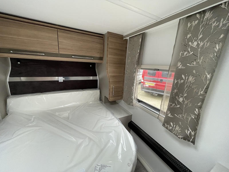 Bailey Unicorn Deluxe Cabrera 2026 Caravan - Large 16