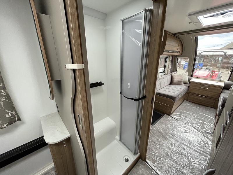 Bailey Unicorn Deluxe Cabrera 2026 Caravan - Large 11