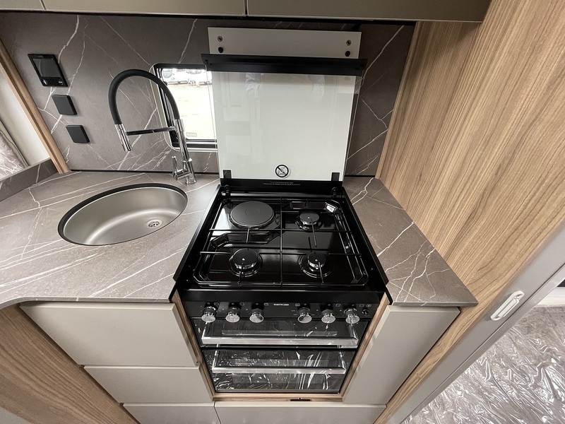 Bailey Alicanto Grande Deluxe Evora 2026 Caravan - Large 5