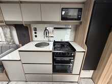 Bailey Unicorn Deluxe Madrid 2026 Caravan4