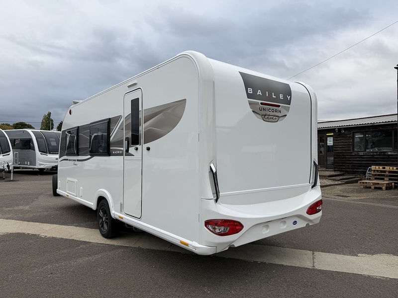Bailey Unicorn Deluxe Madrid 2026 Caravan - Large 1