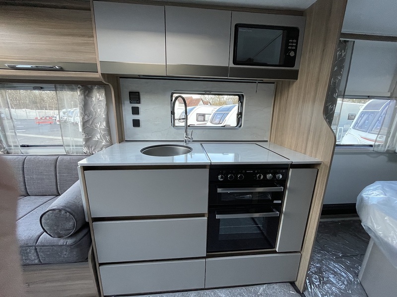Bailey Unicorn Deluxe Vigo 2026 Caravan - Large 5