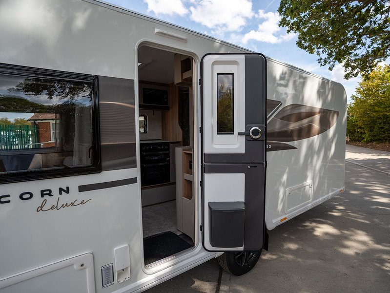 Bailey Unicorn Deluxe Vigo Caravan - N2185
