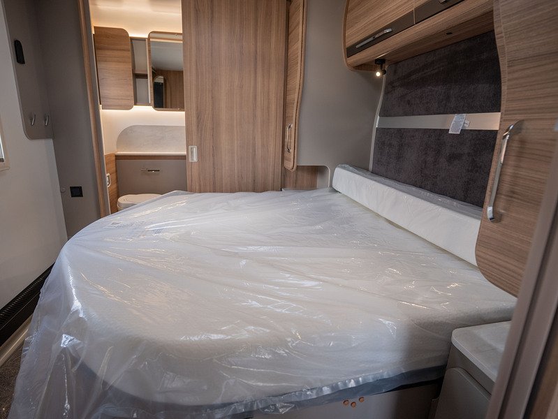 Bailey Unicorn Deluxe Vigo Caravan - N2185