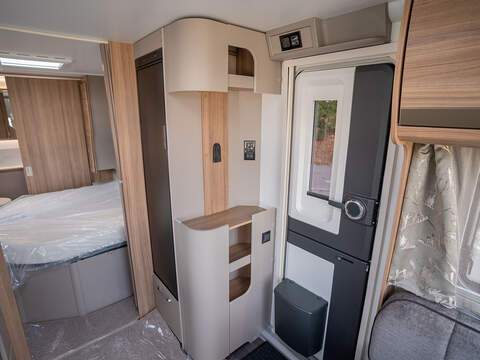 Bailey Unicorn Deluxe Vigo Caravan - N2185