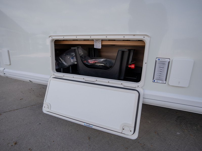 Bailey Unicorn Deluxe Vigo Caravan - N2185