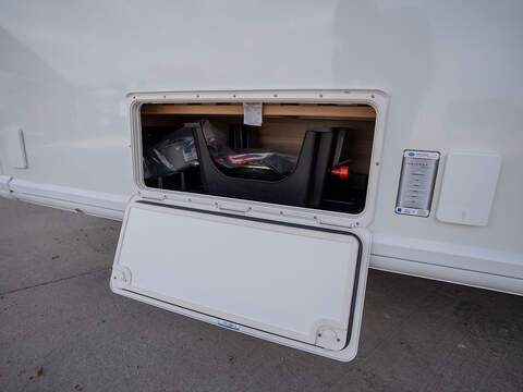 Bailey Unicorn Deluxe Vigo Caravan - N2185