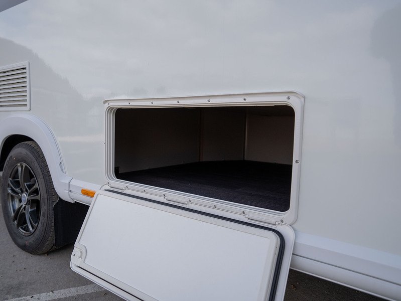 Bailey Unicorn Deluxe Vigo Caravan - N2185