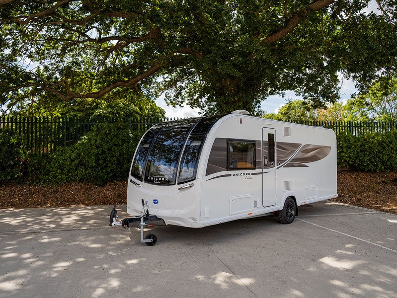 Bailey Unicorn Deluxe Vigo Caravan - N2185