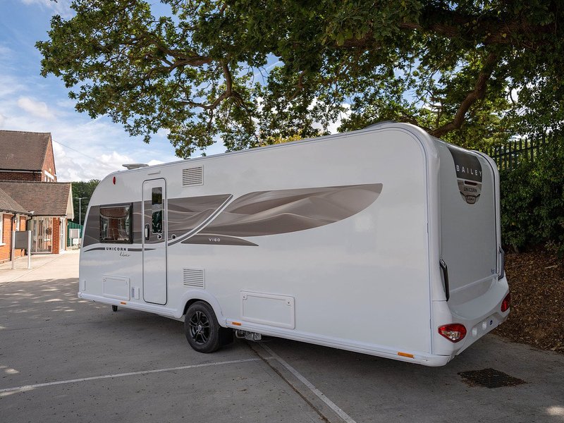 Bailey Unicorn Deluxe Vigo Caravan - N2185