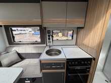Bailey Adamo Refresh 75-4i  Motorhome25