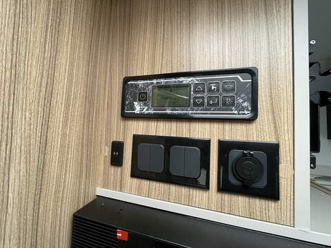 Bailey Adamo Refresh 75-4T Motorhome - N2206