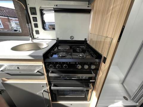 Bailey Adamo Refresh 75-4i Motorhome - N2210