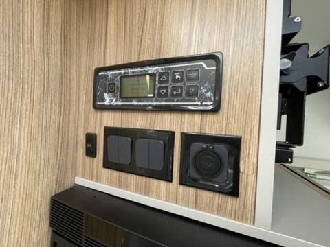 Bailey Adamo Refresh 75-4i Motorhome - N2210