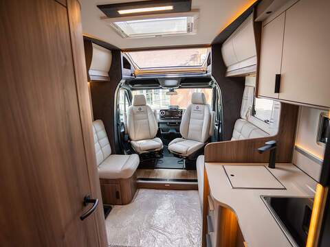 Coachman Sportivo 565 Motorhome - N2211