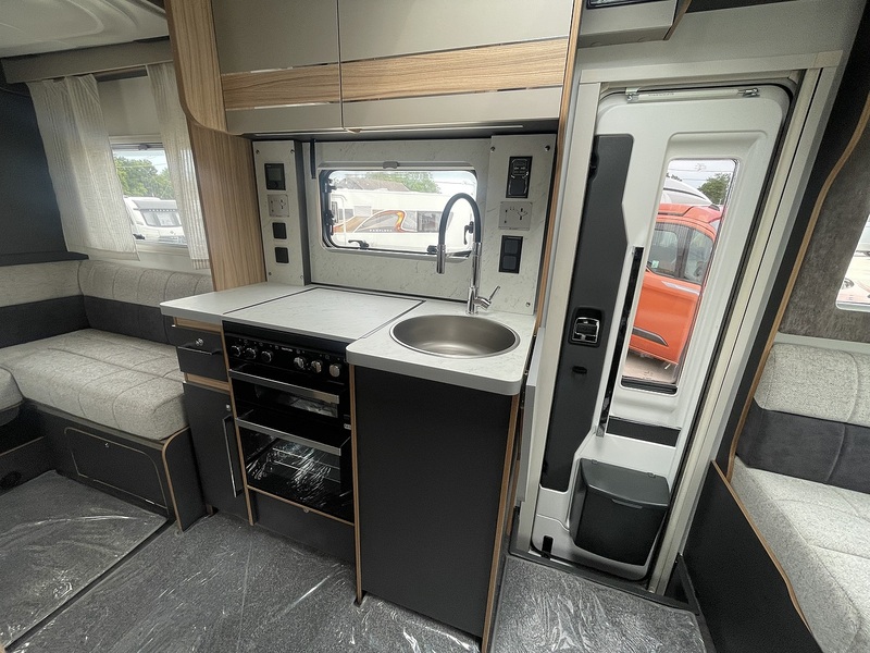 Bailey Adamo Refresh 75-4DL 2026 Motorhome - Large 9