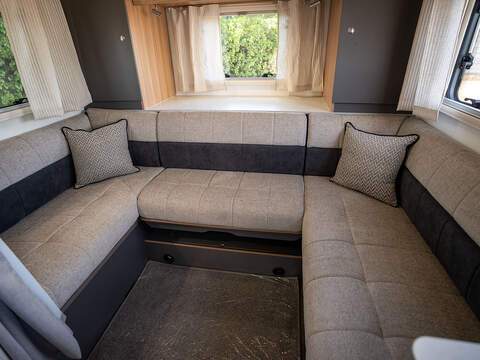 Bailey Adamo 75-4DL Motorhome - N2215