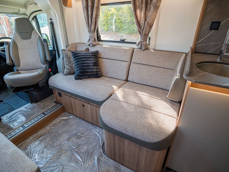 Bailey Autograph IV 72-2 Motorhome - N2222
