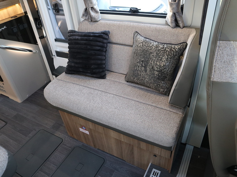 Bailey Autograph IV 79-4i 2026 Motorhome - Large 12