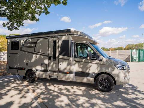 Hymer GT-S 600 Motorhome - N2229