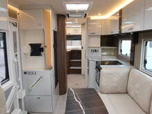Burstner Elegance 910G  A Class12