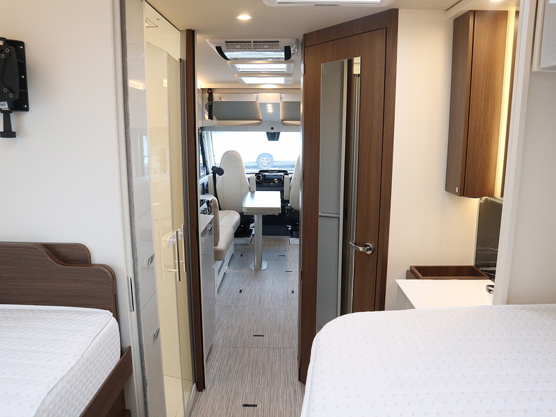 Burstner Elegance 910G  A Class - Large 31