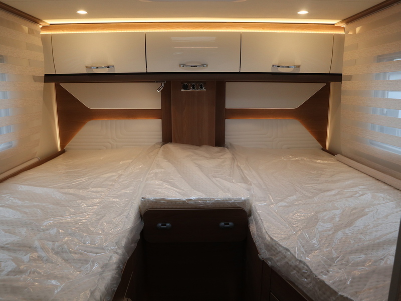 Burstner Lyseo TD 727G  Motorhome - Large 17