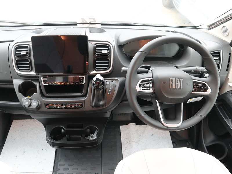 Burstner Lyseo TD 727G  Motorhome - Large 9